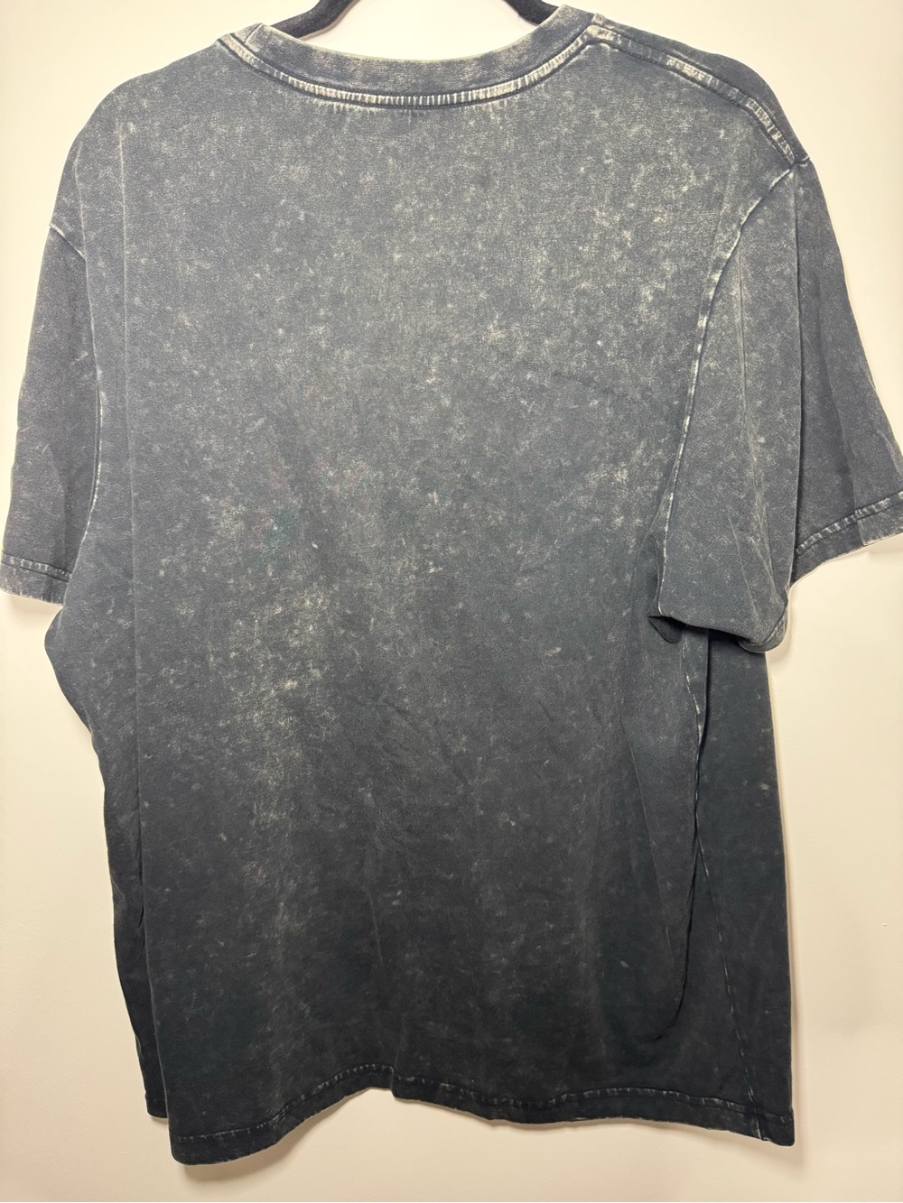 EUC Disney 2023 Halloween Colorful Mickey Head Pumpkin T Shirt Mens Size XL - Picture 4 of 5